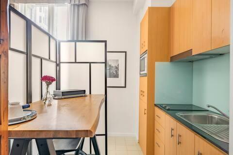 Roma Studio Apartment In Collins Street Melbourne Exterior photo
